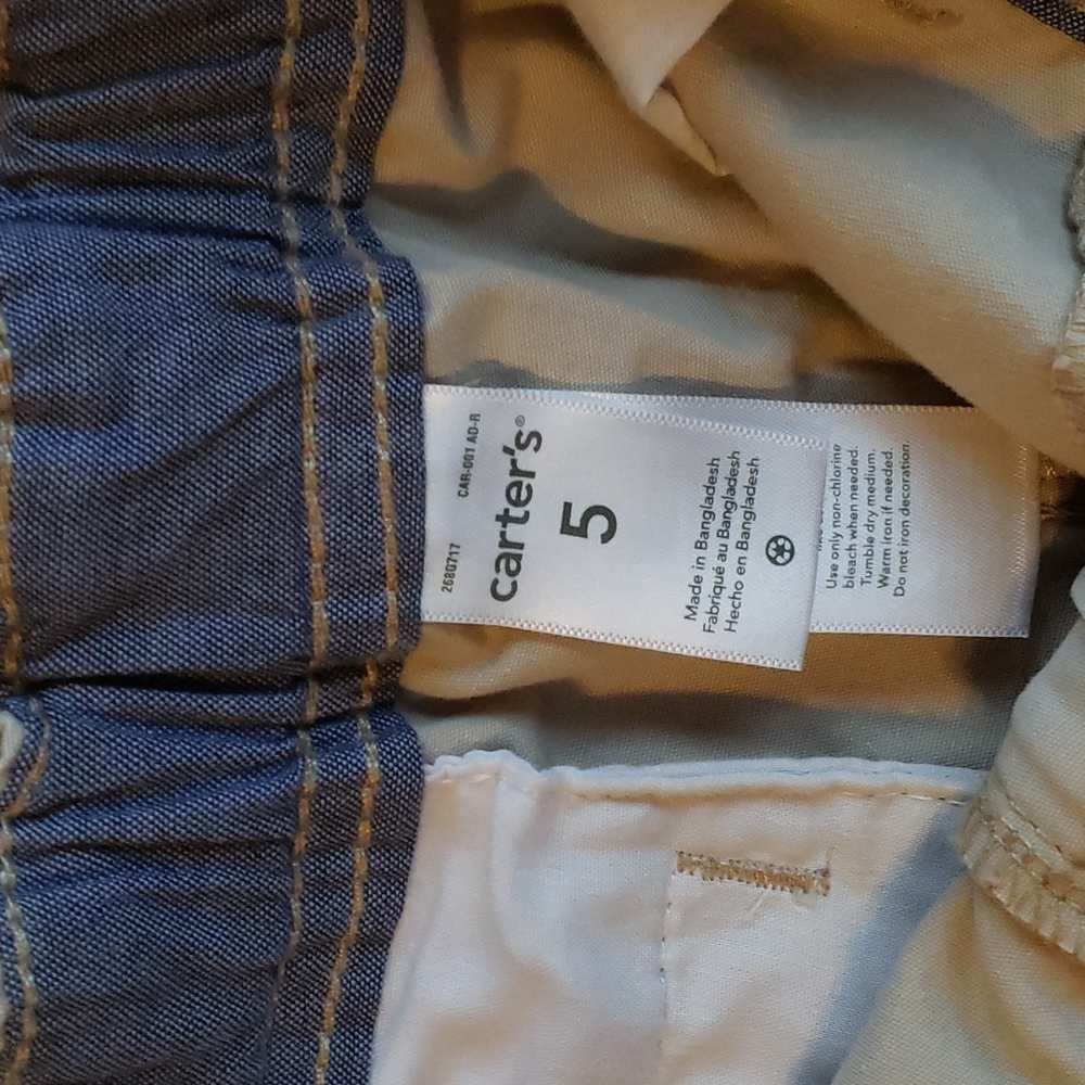 Carters Shorts - Picture 3 of 3